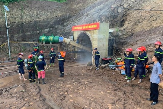 Tìm thấy thi thể nam công nhân bị lũ cuốn vào hầm thủy điện ở Điện Biên 