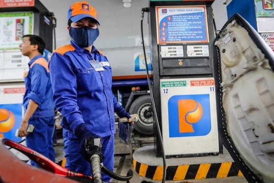 Giá xăng giảm hơn 3.000 đồng/lít từ 0h ngày 11/7