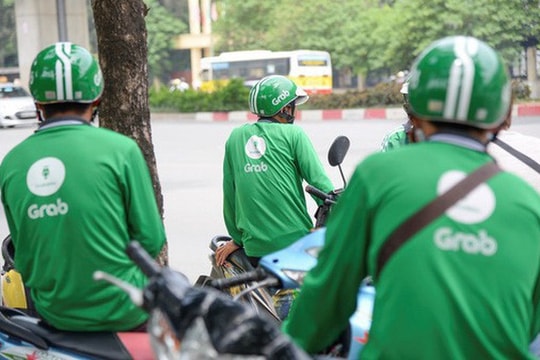 Bộ Công Thương yêu cầu Grab làm rõ việc thu phụ phí 'nắng nóng'