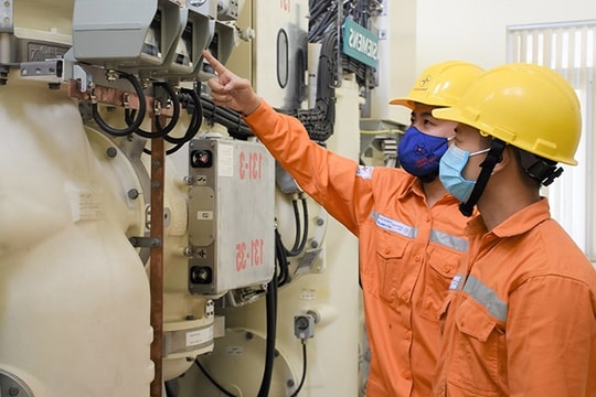 Phó Thủ tướng yêu cầu chưa điều chỉnh tăng giá điện