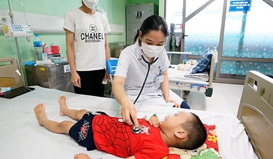 Hai anh em ruột ngộ độc, suy thận cấp vì uống vitamin D dài ngày