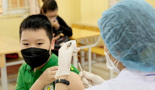 Chỉ còn 38 ngày: Bộ Y tế nêu tên hàng loạt tỉnh vẫn tiêm chậm vaccine COVID-19 cho trẻ từ 5 - dưới 12 tuổi