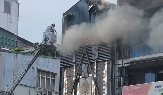 Vụ cháy quán karaoke khiến 3 chiến sĩ hy sinh: Hà Nội ra yêu cầu 'nóng' với Quận ủy Cầu Giấy