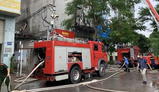 Cháy quán karaoke ở Cầu Giấy: Trách nhiệm người đứng đầu địa phương thế nào?