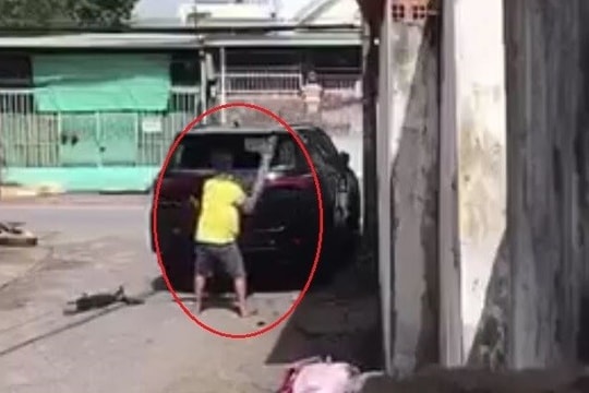 Đập phá ô tô của người khác đỗ trước cửa nhà, lối đi sẽ bị xử lý thế nào?