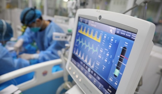 Sáng 16/8: Hơn 120 ca COVID-19 nặng đang điều trị; TP HCM có thiếu thuốc chống đông máu phục vụ mổ tim không?