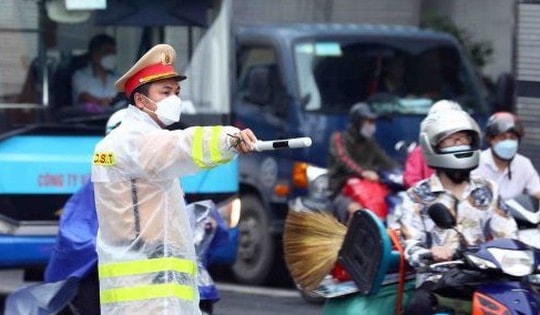 CSGT Thủ đô triển khai 100% quân số để phân luồng, điều tiết giao thông trong ngày cuối cùng dịp lễ