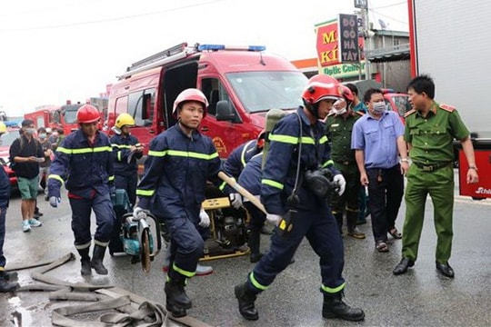 Vì sao nhiều người thiệt mạng như vậy trong vụ cháy quán karaoke ở Bình Dương?