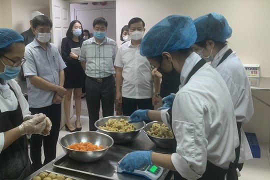 Hà Nội xử phạt 80 cơ sở kinh doanh, sản xuất bánh Trung thu