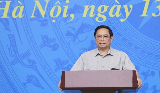 Thủ tướng chỉ đạo đẩy mạnh công tác tiêm vacxin và khắc phục tình trạng thiếu thuốc