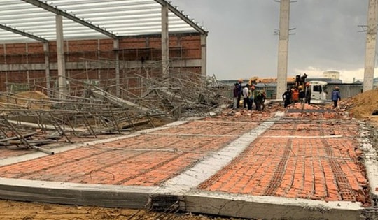 3 người chết, 6 người bị thương sau sự cố sập tường