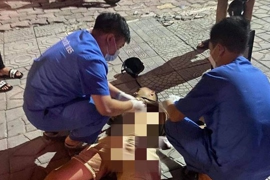 Hà Nội: Thanh niên bị đâm gục trên phố Láng Hạ đã tử vong