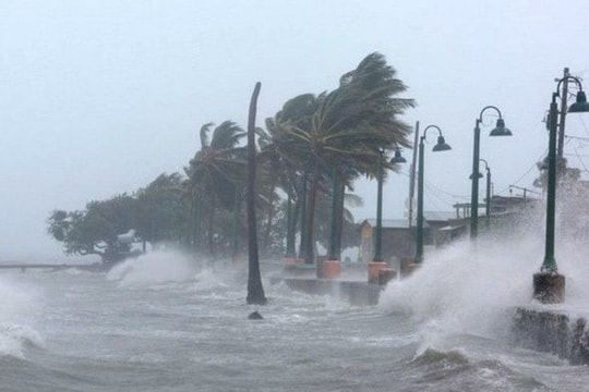 Diễn biến bão cuối năm 2022: Ảnh hưởng trực tiếp, gây mưa dồn dập cho miền Trung