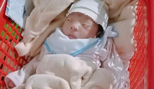 Tuyên Quang: Bé sơ sinh bị bỏ rơi ven đường kèm lá thư nhờ nuôi hộ