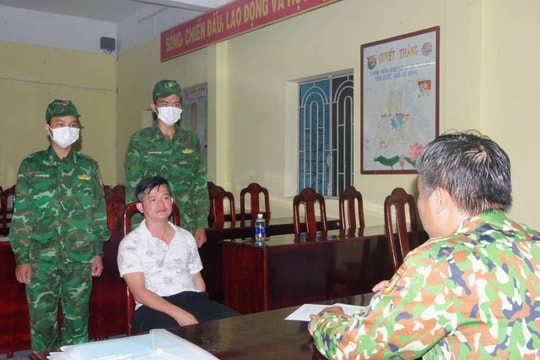 Long An: Bắt giữ người đàn ông vận chuyển hơn 6.000 gói thuốc lá lậu