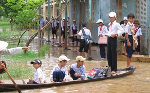 Quảng Nam cho học sinh nghỉ học từ 7h ngày 27/9 để tránh bão