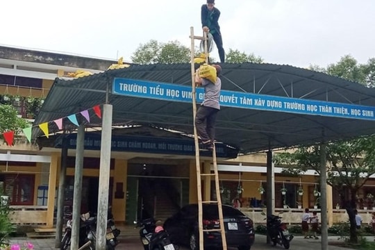 Thêm nhiều địa phương gấp rút cho học sinh nghỉ học để tránh bão Noru