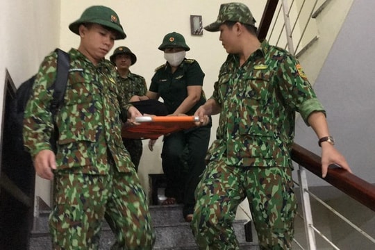 Quảng Nam: Chuyển cấp cứu một bệnh nhân khó thở trong khu trú bão tập trung