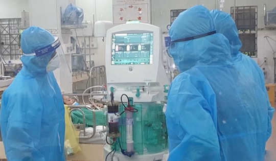 Sáng 1/10: Hơn 100 bệnh nhân COVID-19 nặng đang thở oxy, tiếp tục đẩy nhanh tiêm vaccine