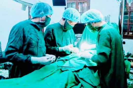 Hải phòng: Mổ cấp cứu thành công ca viêm ruột thừa ngoài đảo xa
