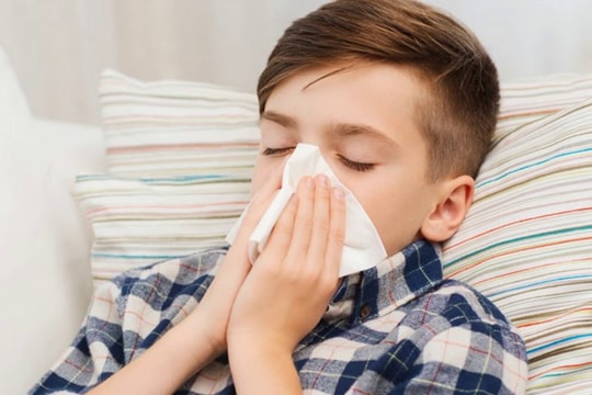 Chuyên gia chỉ cách điều trị mắc cúm mùa ở trẻ