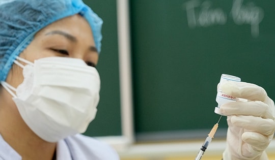 Sáng 15/10: Nhiều nơi đã ghi nhận các biến thể mới của Omicron, tiếp tục đẩy nhanh tiêm vaccine COVID-19