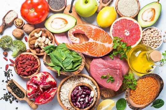 5 thực phẩm nên có trong thực đơn phòng bệnh đường hô hấp khi giao mùa