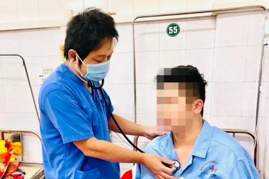 Nam thanh niên phát hiện mắc bệnh tăng sinh bạch huyết hiếm gặp chỉ vì đau tức ngực
