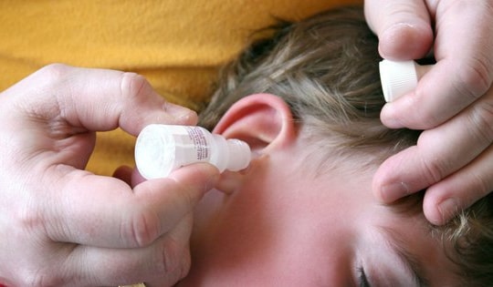 Lưu ý khi điều trị viêm tai giữa cấp cho trẻ