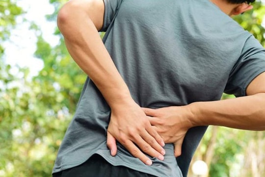 Những dấu hiệu nhận biết cột sống đang gặp vấn đề