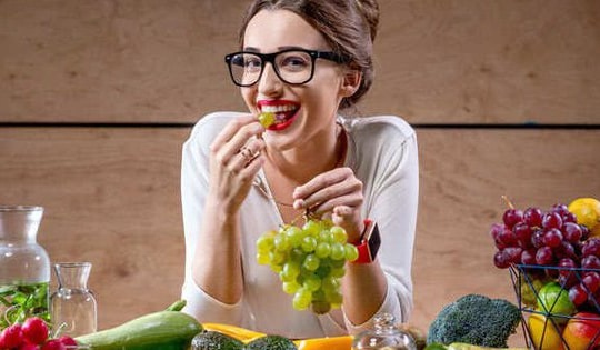 5 loại quả giúp bạn có làn da đẹp vào mùa đông