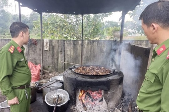 Hà Tĩnh: Thu giữ gần 1 tấn mỡ động vật không rõ nguồn gốc