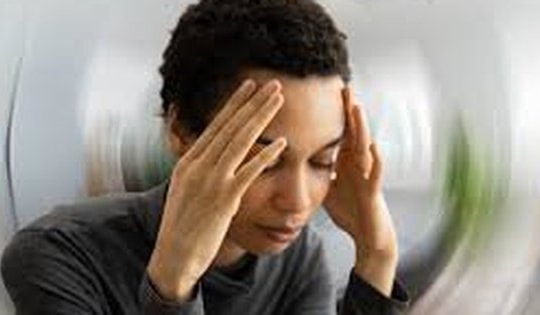 5 loại thực phẩm giúp giảm triệu chứng sương mù não