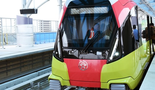 8 đoàn tàu lăn bánh trên tuyến metro Nhổn - ga Hà Nội