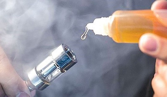 Bé trai 5 tuổi suýt mất mạng vì ngộ độc ma tuý tổng hợp 'nguỵ trang' trong thuốc lá điện tử