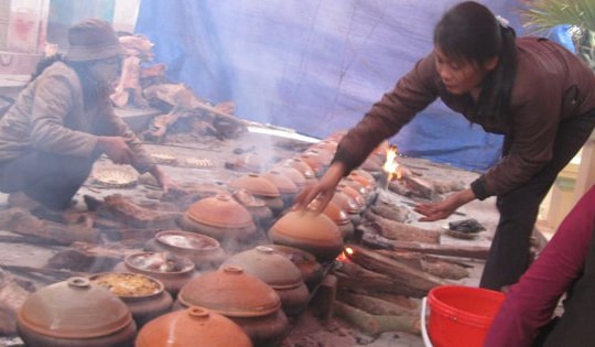 Cá kho làng Vũ Đại 1,5 triệu đồng/nồi rực lửa đón Tết