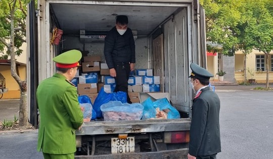 Phát hiện hơn 1 tấn sản phẩm động vật không rõ nguồn gốc, xuất xứ