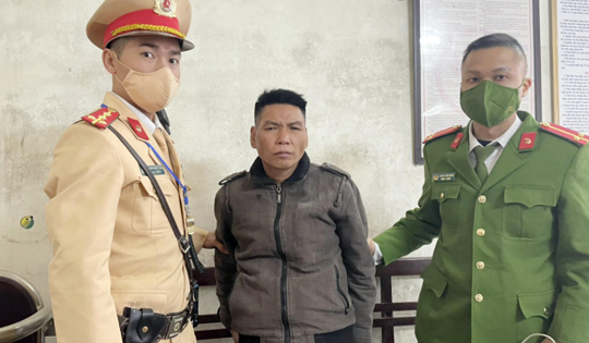 Bắt 'nóng' đối tượng móc túi tại cổng Bệnh viện 108