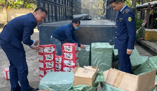 Phát hiện, buộc tiêu huỷ hàng nghìn sản phẩm mỹ phẩm nhập lậu