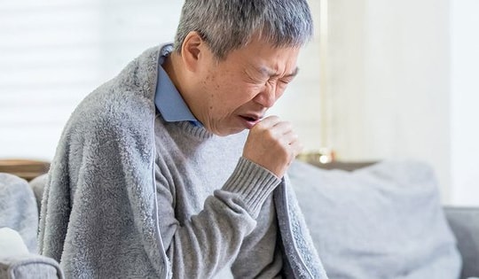 Người bệnh phổi tắc nghẽn mạn tính cần được chăm sóc và ăn uống thế nào trong mùa đông?