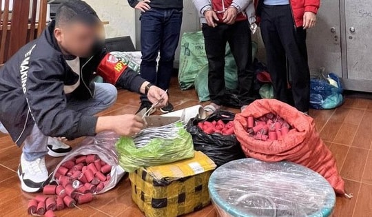 Bắt quả tang đối tượng tự chế pháo nổ tại Hải Phòng