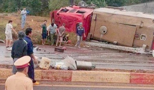 Sức khỏe các chiến sĩ bị thương trong vụ lật xe cứu hỏa hiện ra sao?