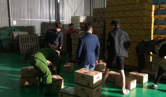 Điều tra hình sự một doanh nghiệp sản xuất 46.000 lọ sa tế giả