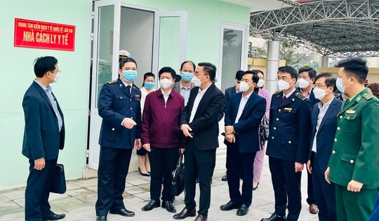 Sáng 18/1: Không còn bệnh nhân COVID-19 phải thở máy, giám sát chặt sự xuất hiện các biến thể mới