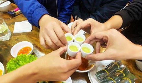 Tác hại của bia rượu và cách giải rượu cần thuộc 'nằm lòng' để Tết vui mà vẫn khỏe