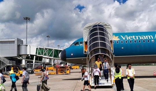 Nghỉ Tết Quý Mão 2023: Sân bay liên tục phá kỷ lục về lượt khách