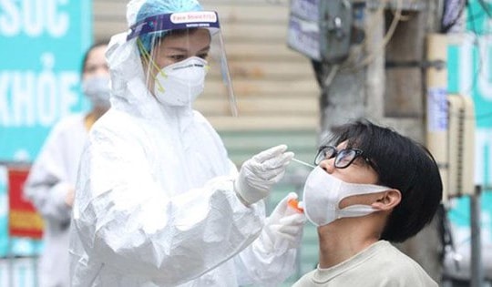 Mùng 6 Tết Quý Mão: Ca mắc COVID-19 mới nhiều gần gấp đôi số khỏi bệnh