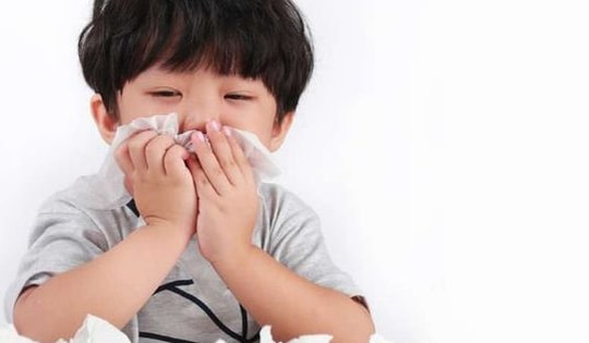 Mùa xuân trẻ dễ bị viêm đường hô hấp, chú ý cách phòng ngừa