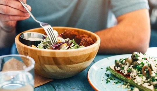 Thực phẩm lành mạnh giúp kiểm soát cân nặng cho người mắc bệnh tuyến giáp