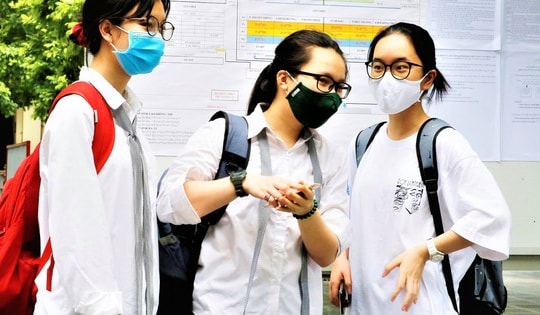 'Trào lưu' luyện thi IELTS và lời khuyên của chuyên gia giáo dục